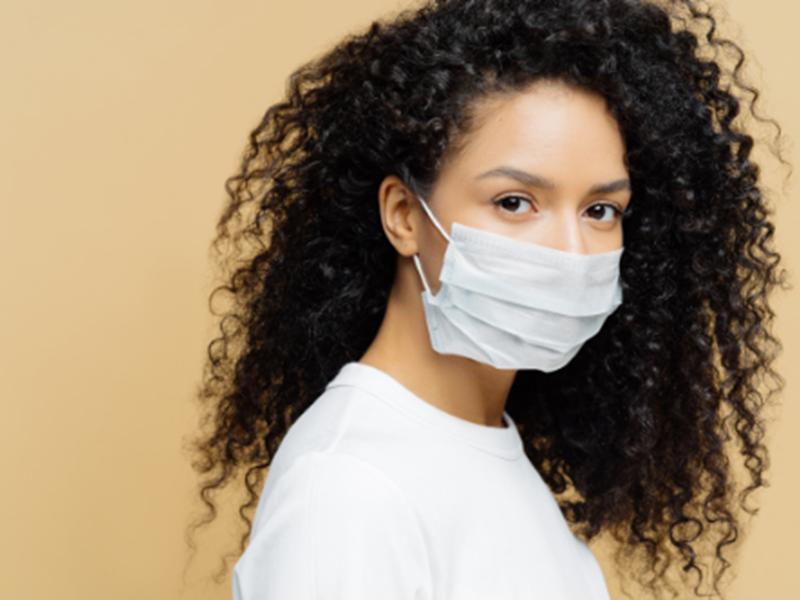 woman wearing face mask